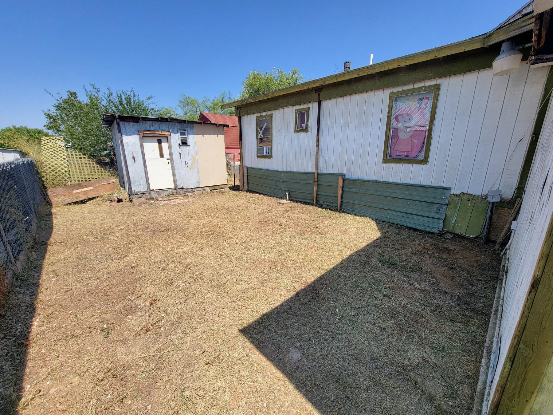 AFTER – lawn and landscape yard cleanup