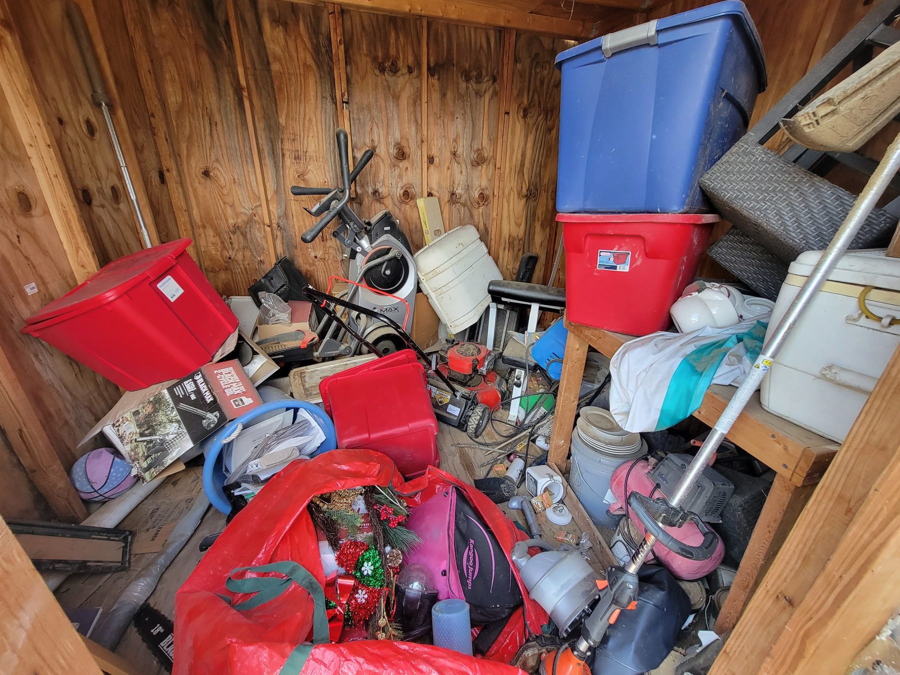 BEFORE – handyman storage cleanup project